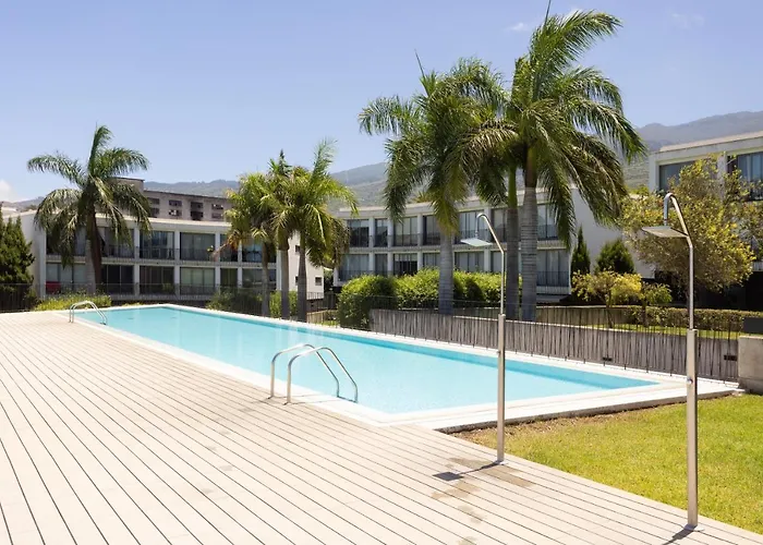 Home2book Sea View & Pool Getaway, Апартаменты