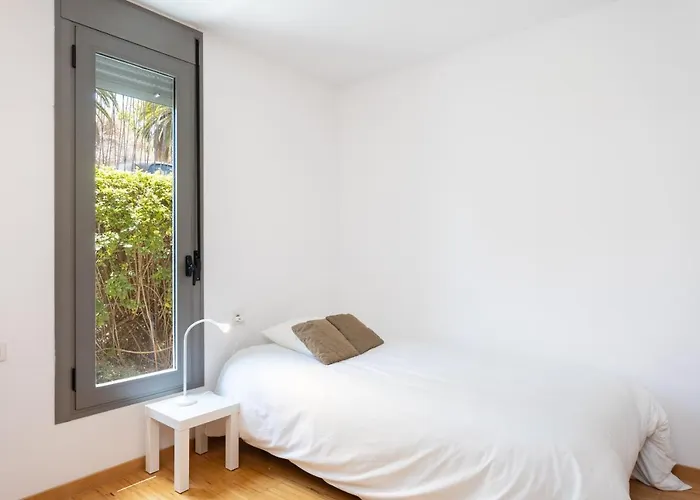 Home2book Sea View & Pool Getaway, *