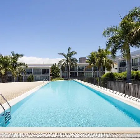 Home2book Sea View & Pool Getaway, *