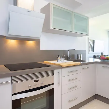 Home2book Sea View & Pool Getaway, * Santa Úrsula