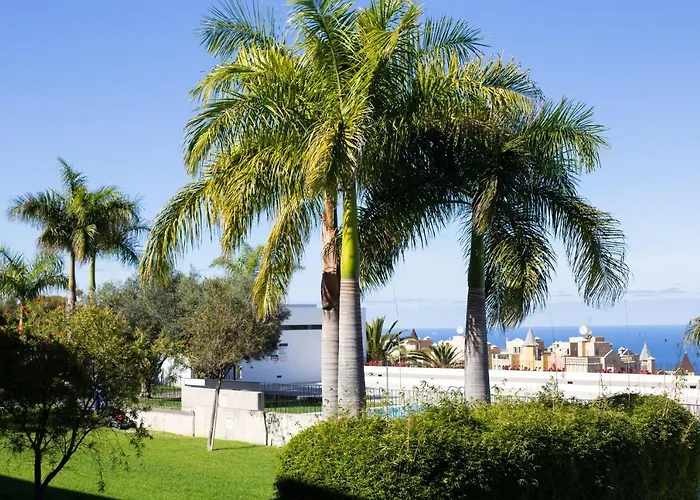 Apartment Home2book Sea View & Pool Getaway,