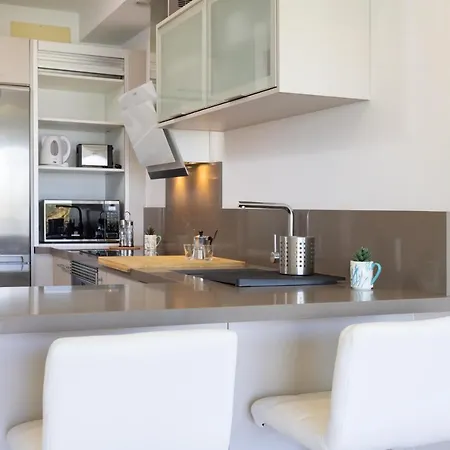 شقة Home2book Sea View & Pool Getaway, *