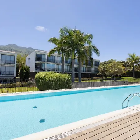 Home2book Sea View & Pool Getaway, شقة Santa Úrsula
